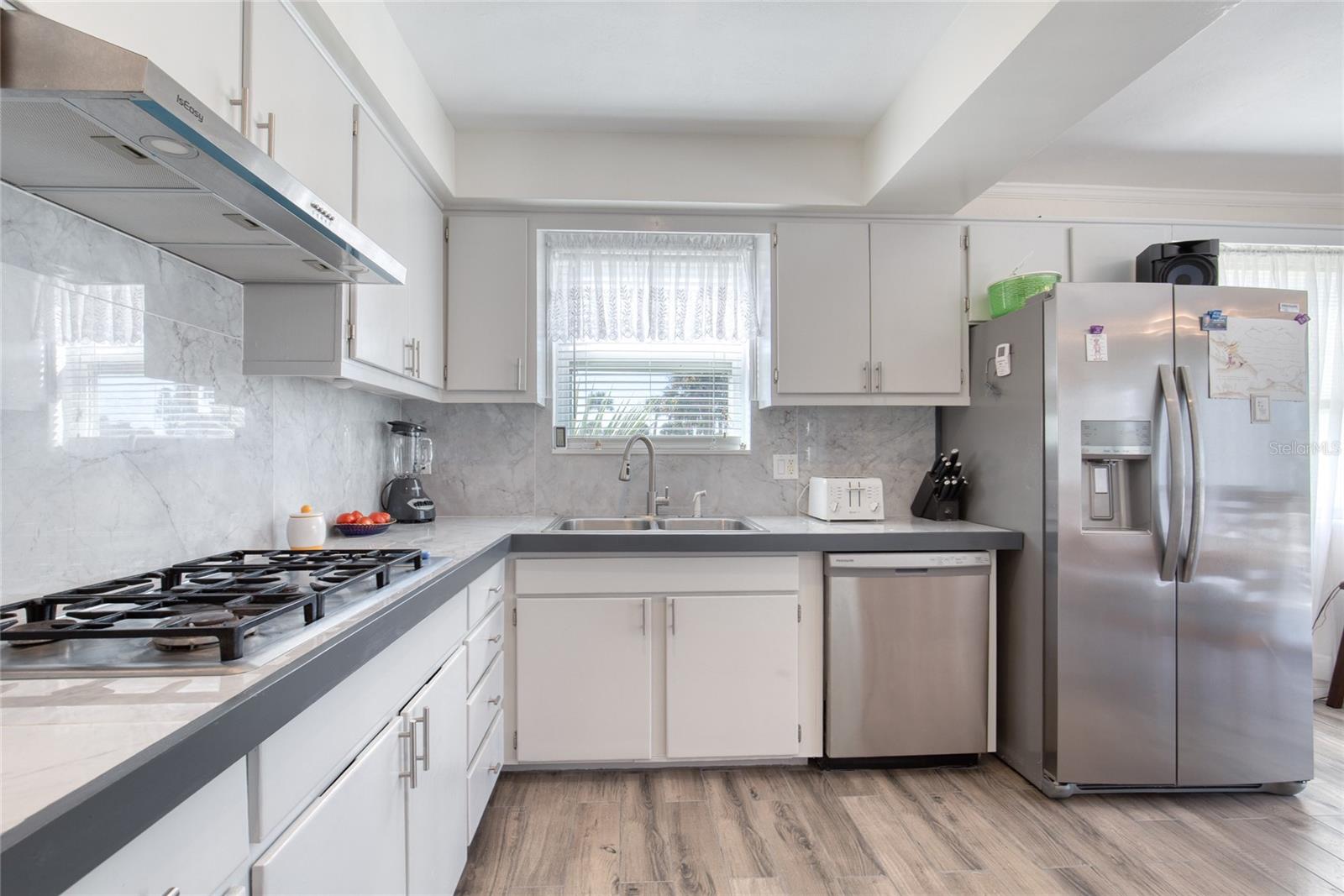 Image 15 of 41 For 6 Eucalyptus Circle