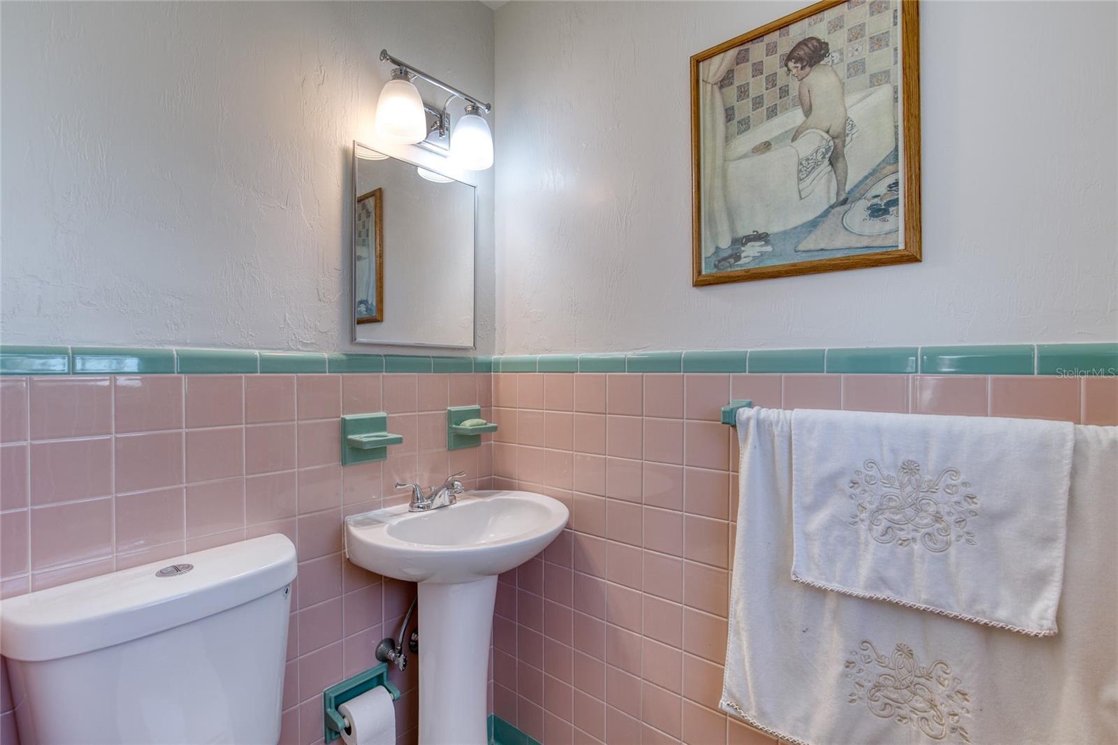 Image 19 of 41 For 6 Eucalyptus Circle