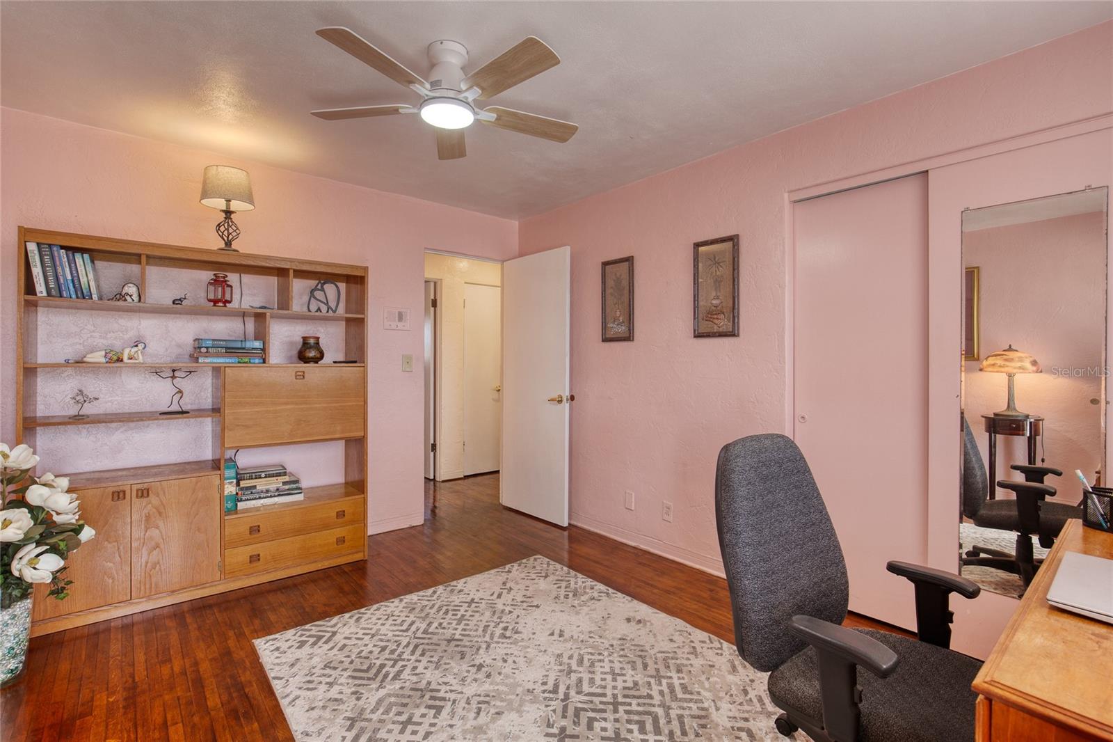 Image 24 of 41 For 6 Eucalyptus Circle