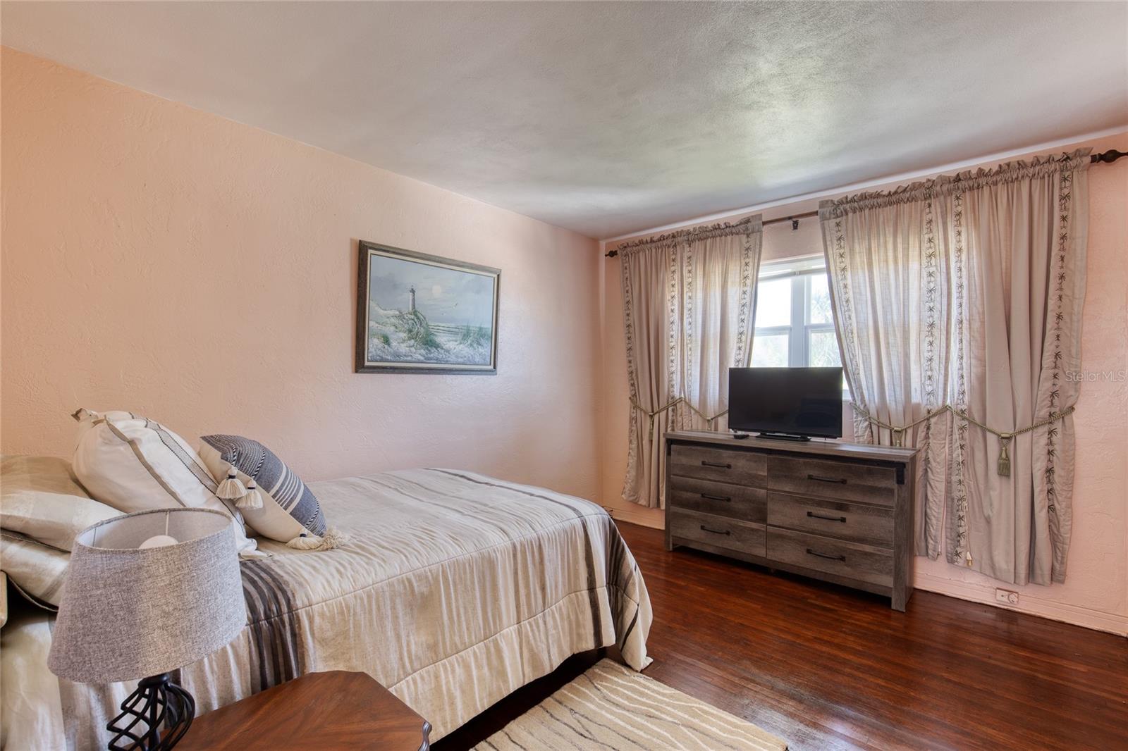 Image 26 of 41 For 6 Eucalyptus Circle