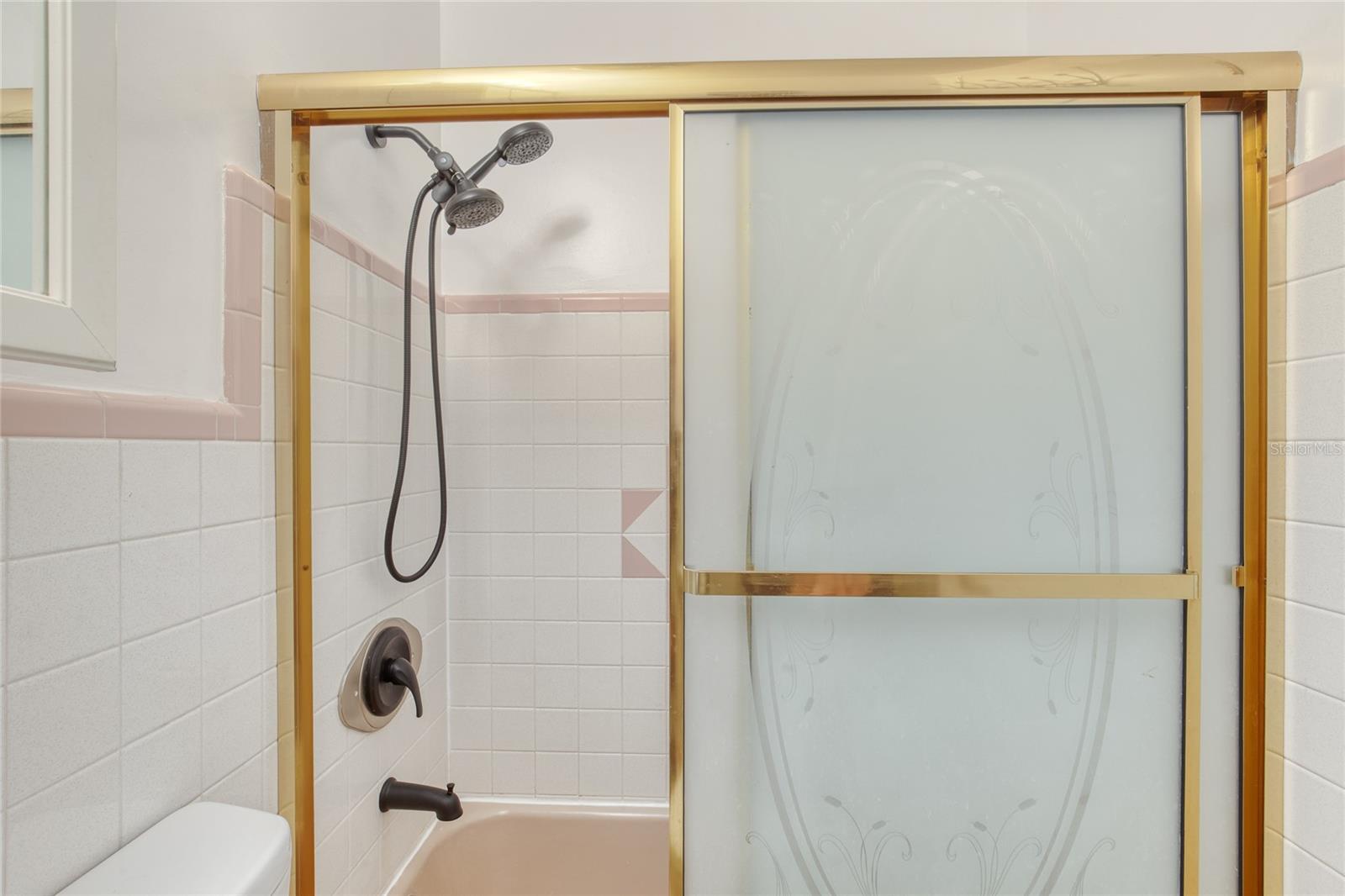 Image 28 of 41 For 6 Eucalyptus Circle