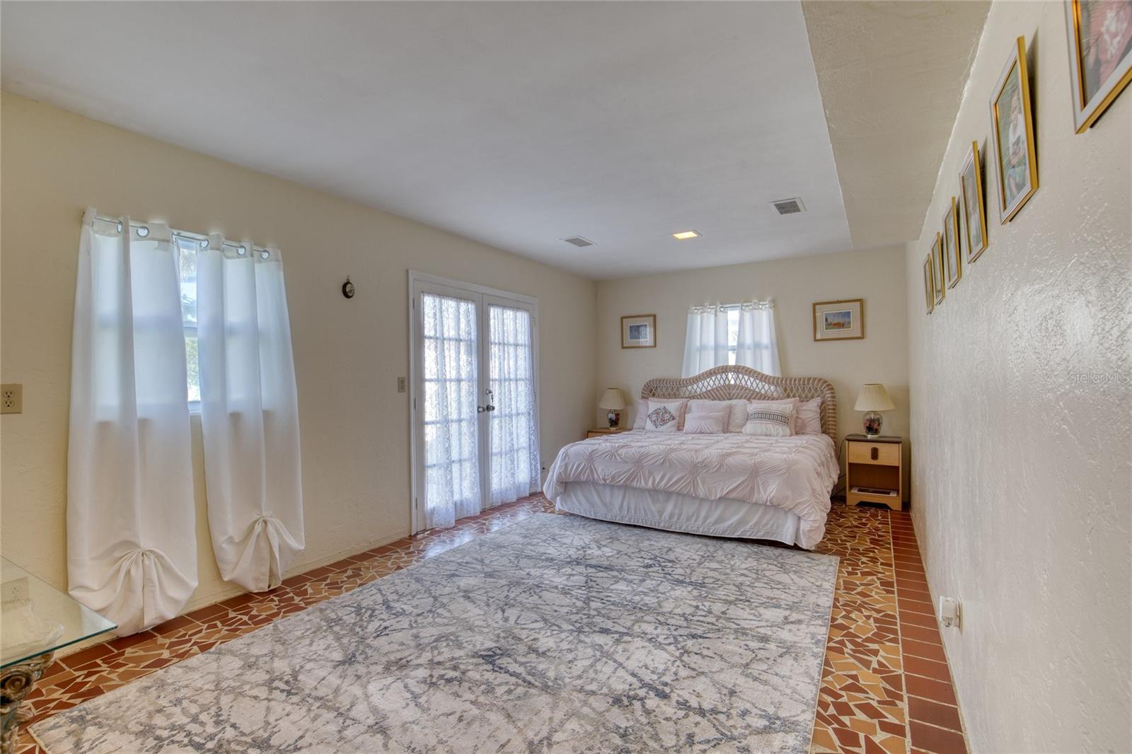 Image 29 of 41 For 6 Eucalyptus Circle