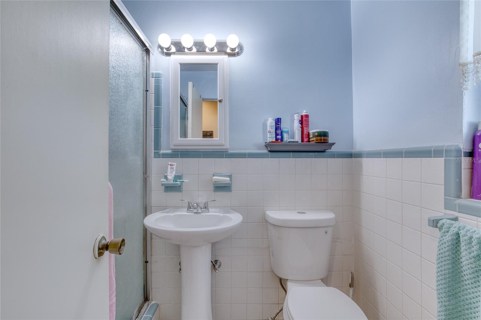 Image 33 of 41 For 6 Eucalyptus Circle