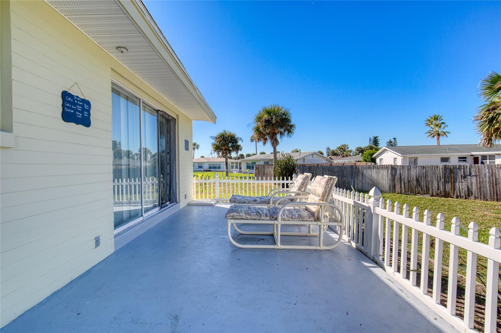 Image 5 of 41 For 6 Eucalyptus Circle