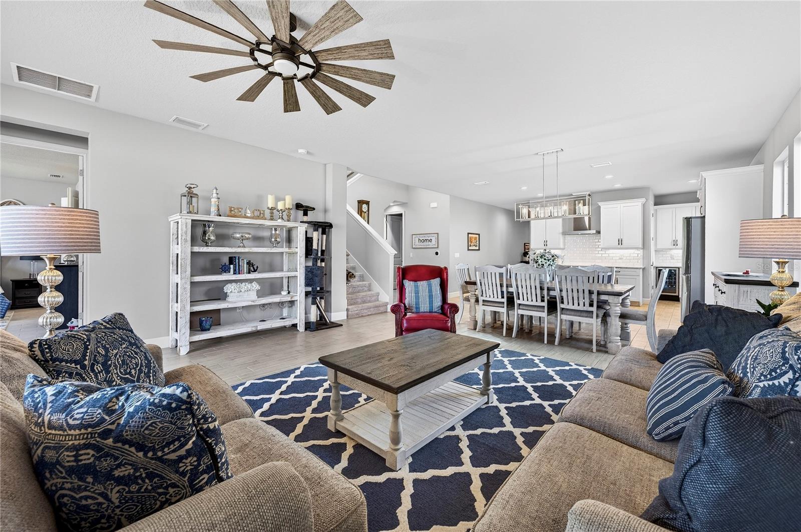 Image 16 of 64 For 6203 Fallsgrove Lane