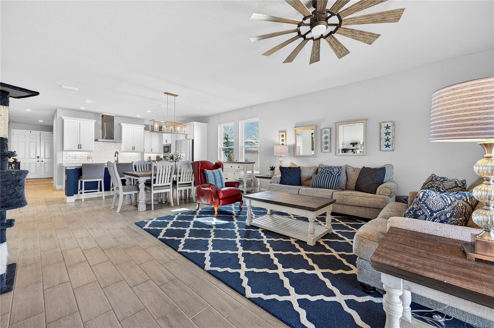 Image 18 of 64 For 6203 Fallsgrove Lane