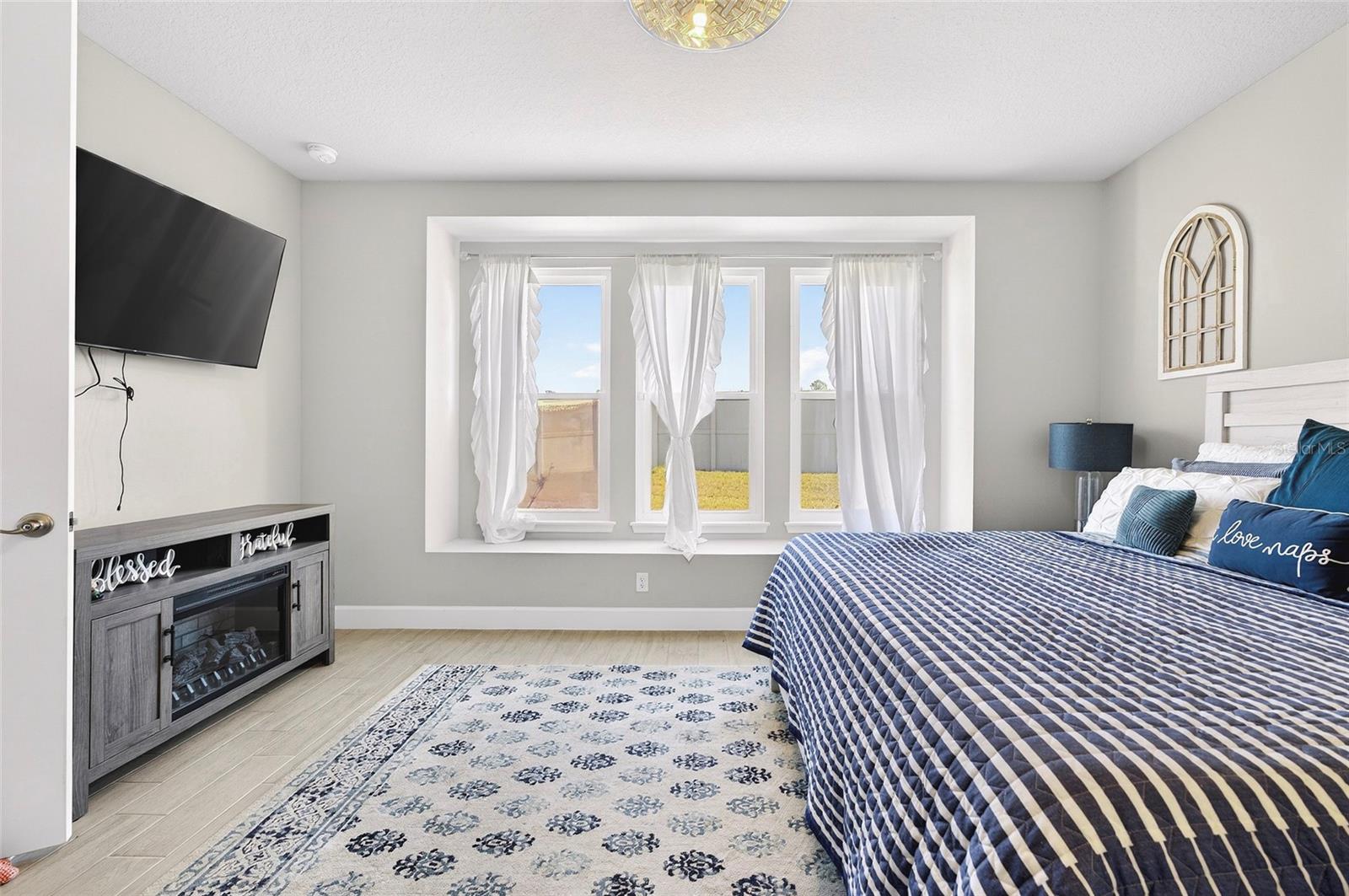 Image 25 of 64 For 6203 Fallsgrove Lane