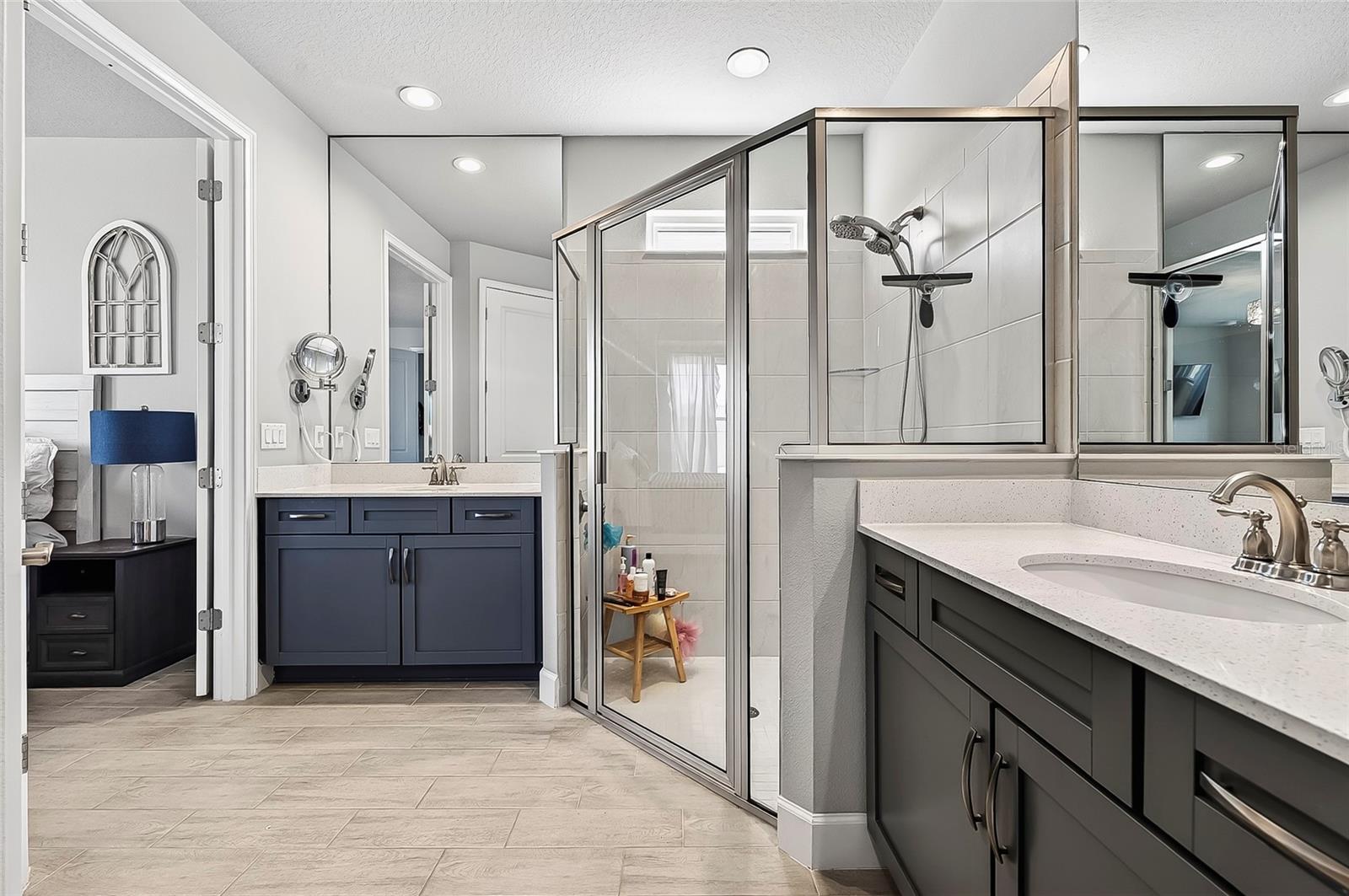 Image 27 of 64 For 6203 Fallsgrove Lane