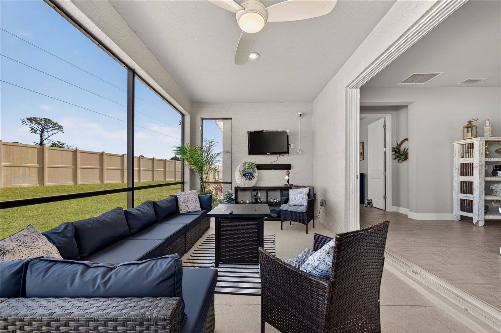 Image 3 of 64 For 6203 Fallsgrove Lane