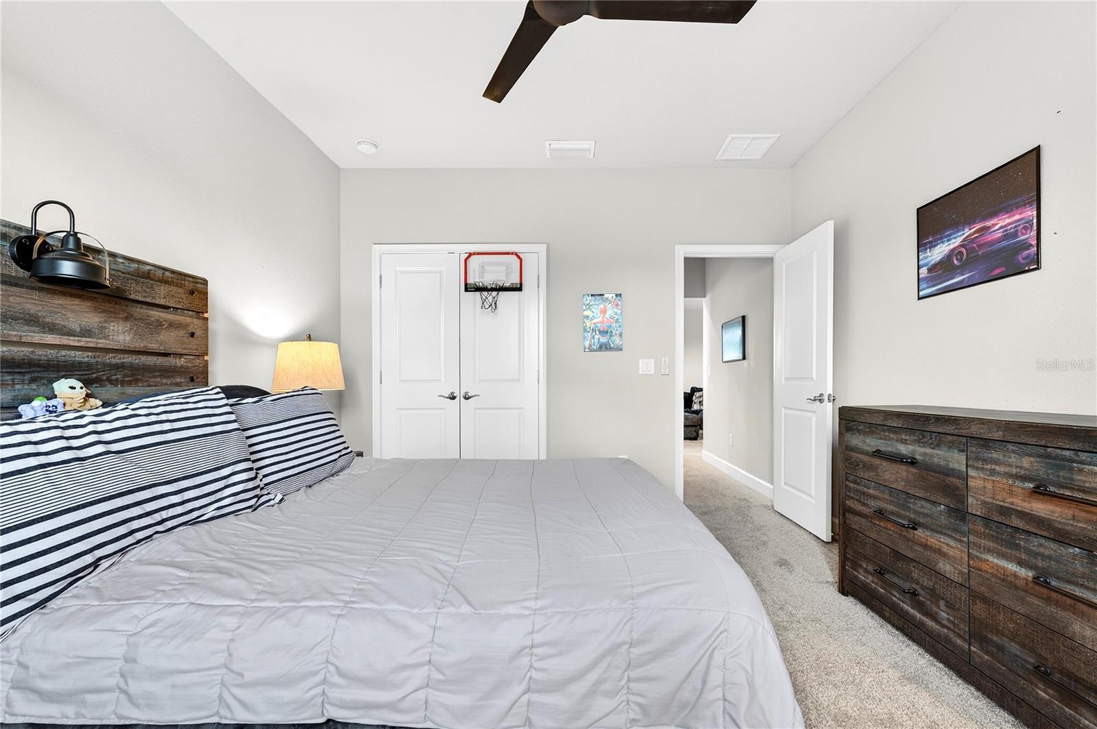 Image 42 of 64 For 6203 Fallsgrove Lane