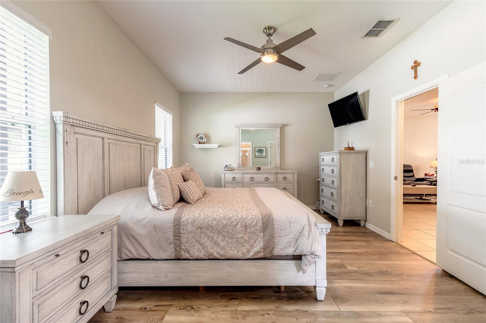 Image 25 of 38 For 3968 Sunset Cove Drive