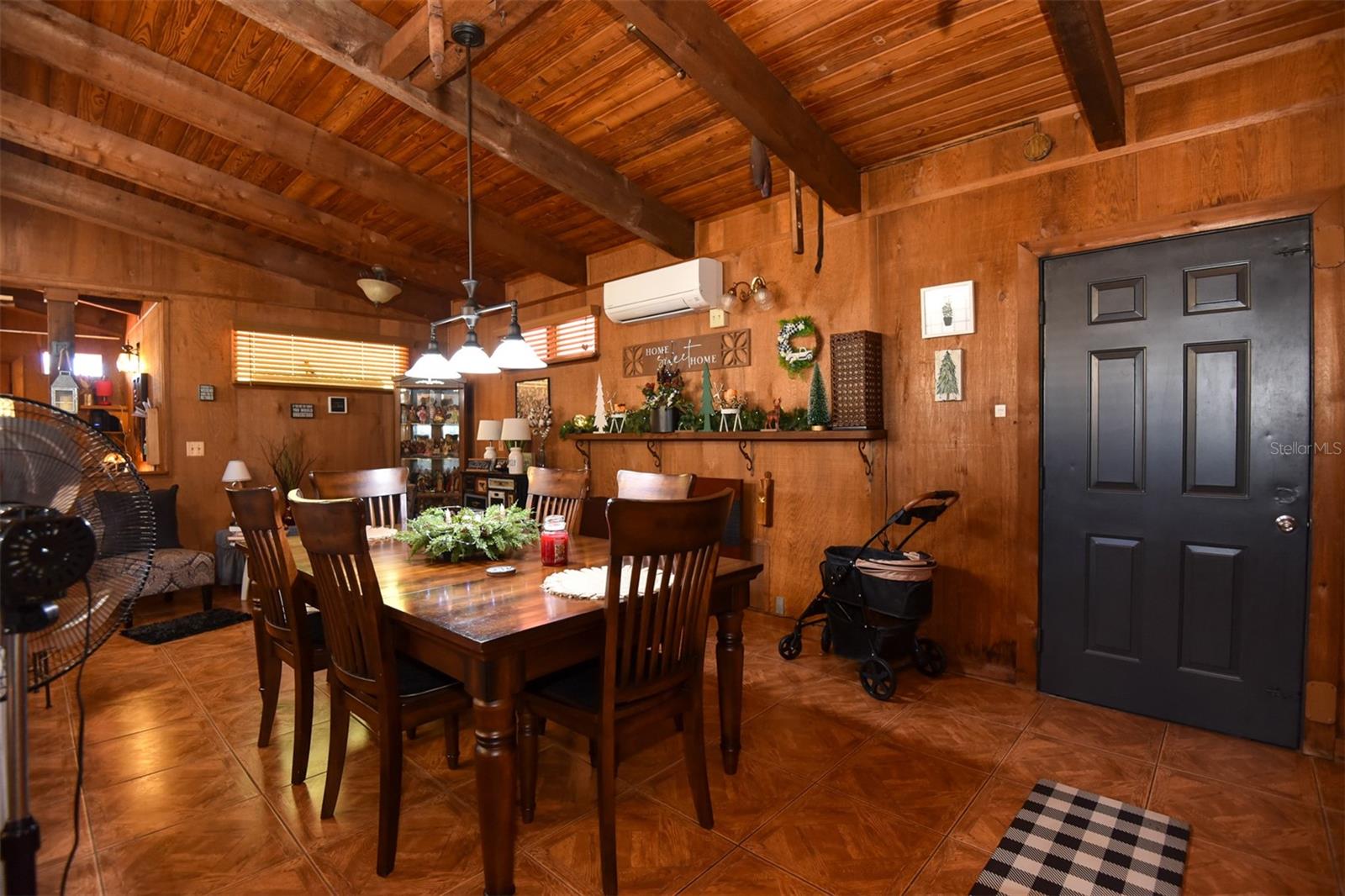 Image 10 of 73 For 1534 Center Avenue