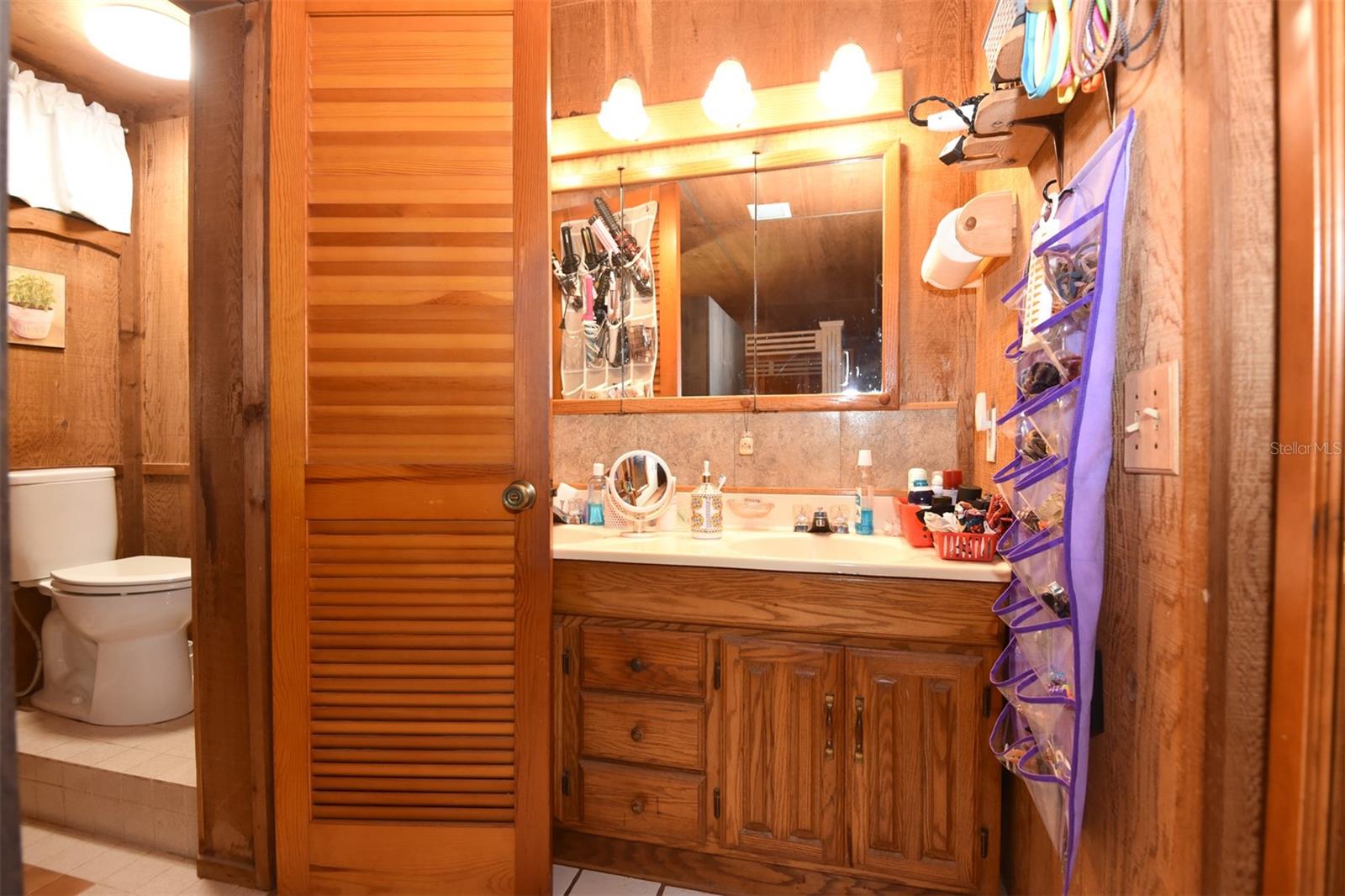 Image 22 of 73 For 1534 Center Avenue