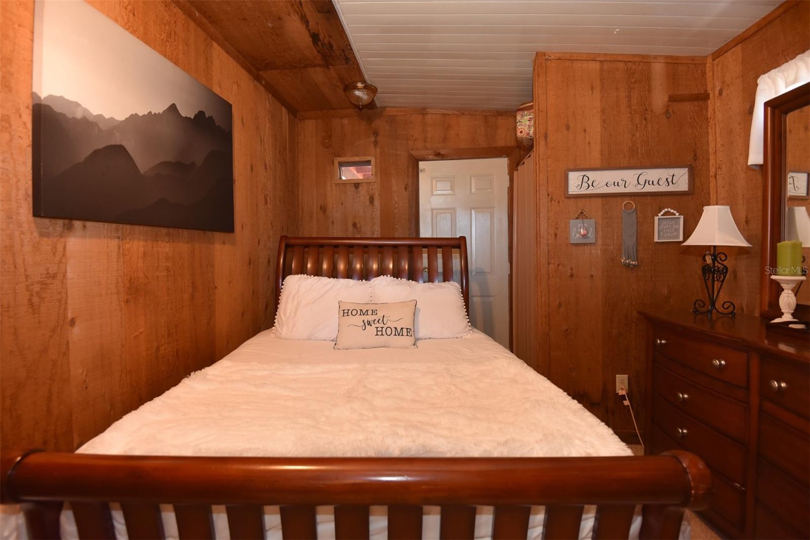 Image 27 of 73 For 1534 Center Avenue