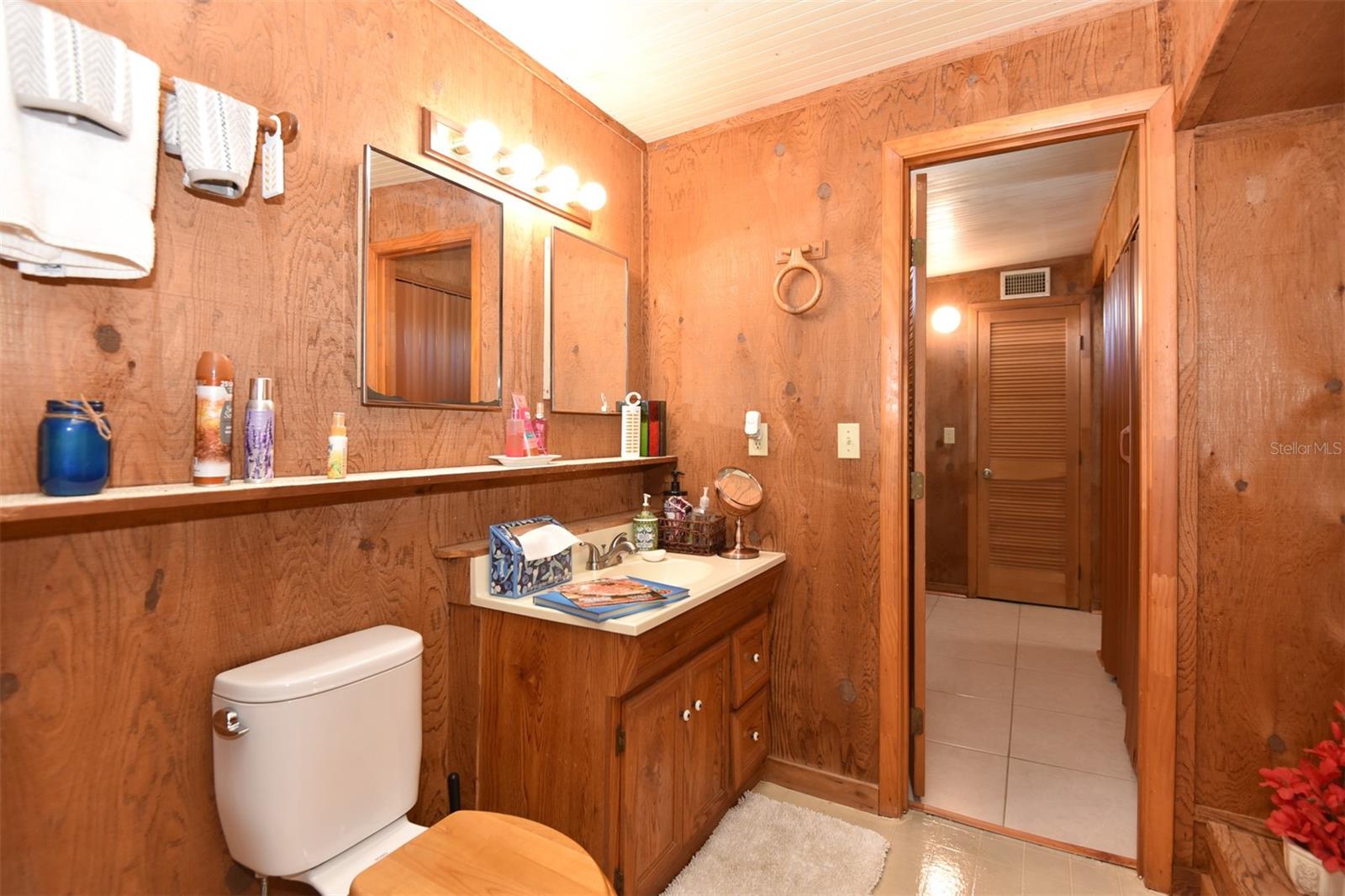 Image 30 of 73 For 1534 Center Avenue