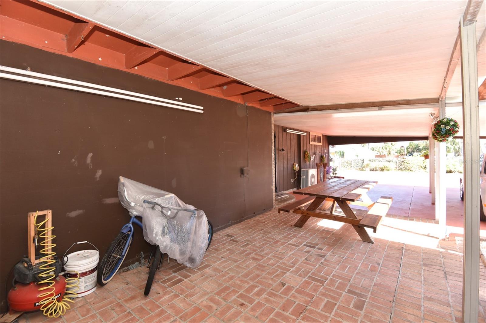 Image 58 of 73 For 1534 Center Avenue