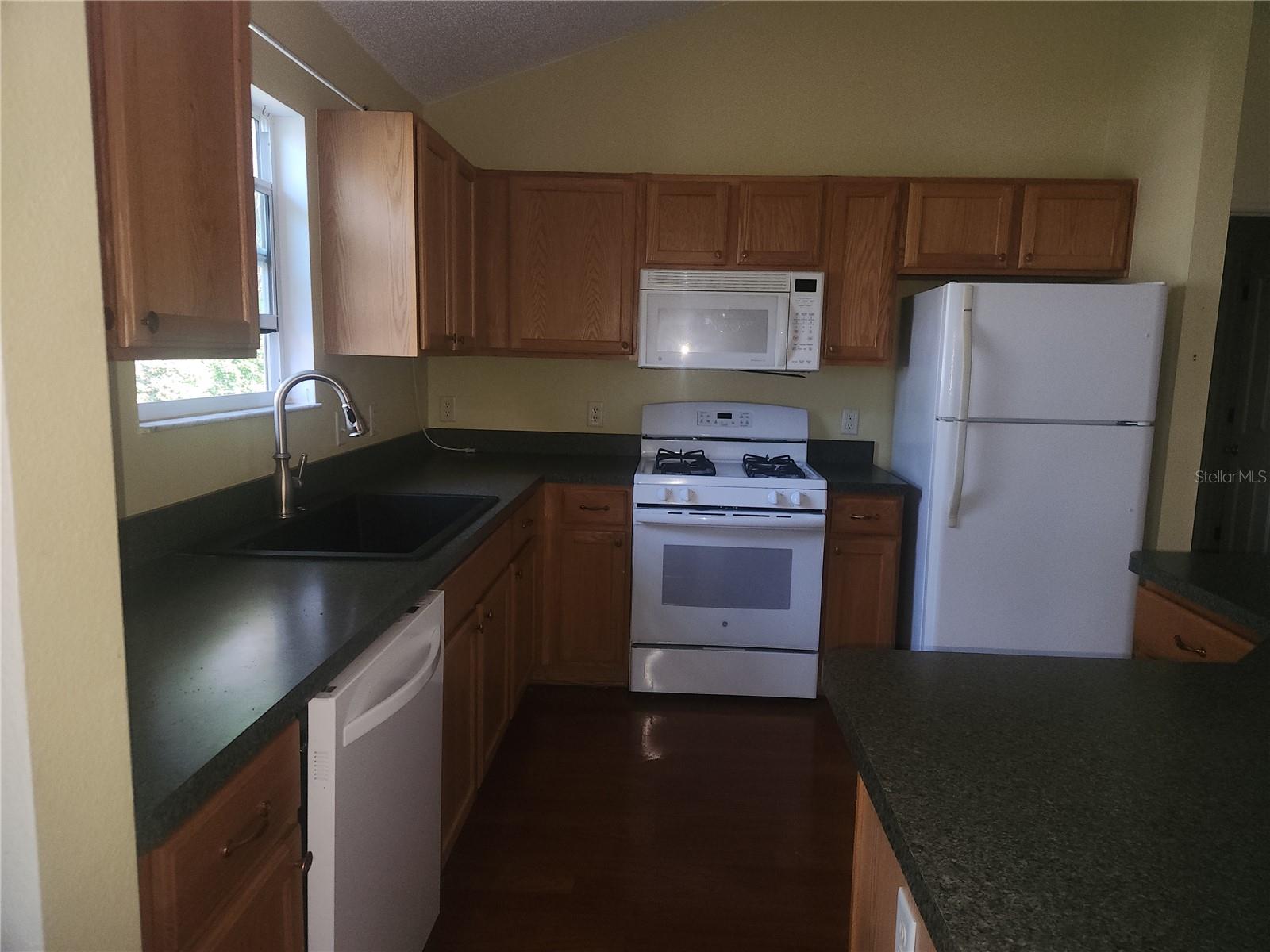 Image 7 of 28 For 8241 176th Lawson Loop