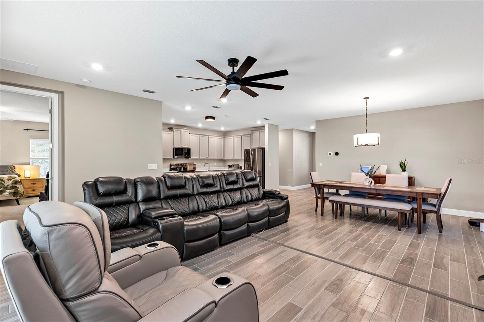 Image 10 of 31 For 4146 Clifden Drive