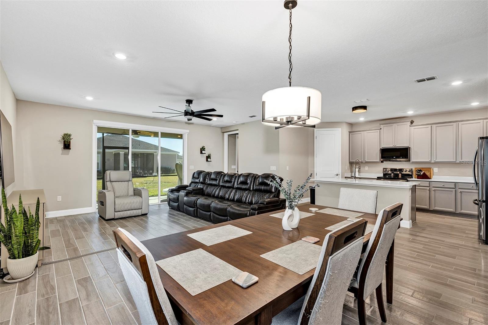 Image 12 of 31 For 4146 Clifden Drive