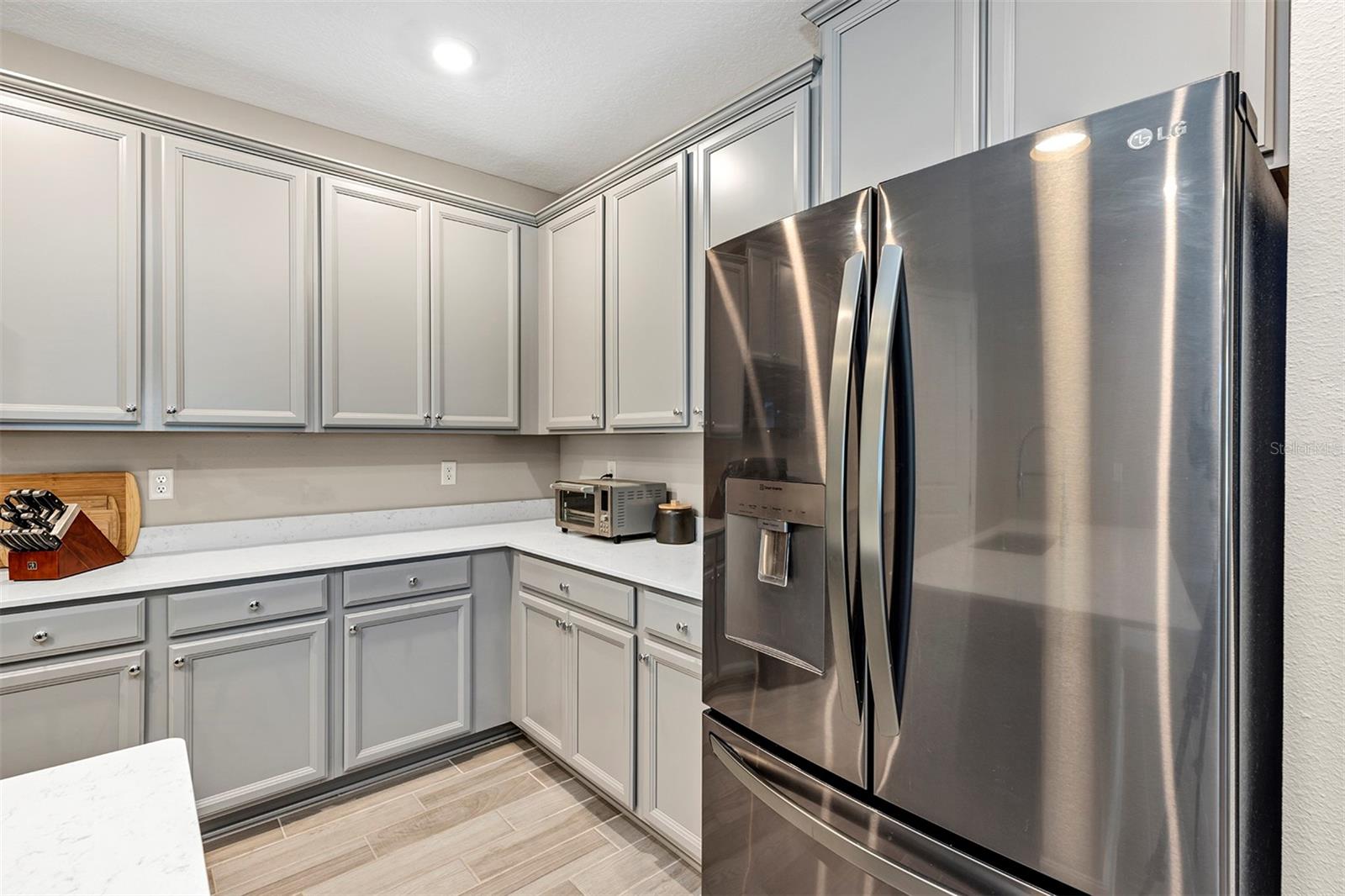 Image 5 of 31 For 4146 Clifden Drive