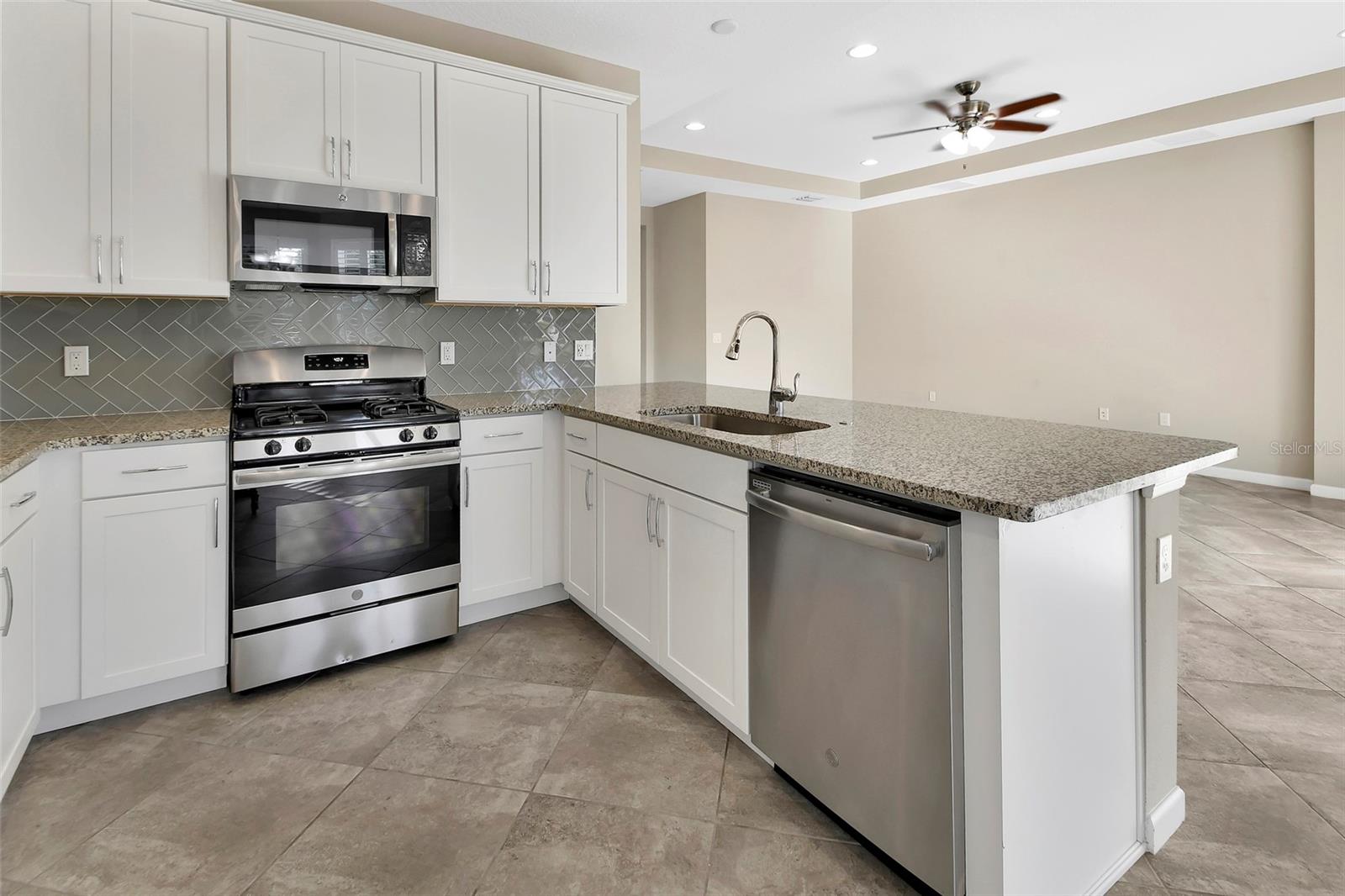 Image 14 of 40 For 509 Adenmore Terrace