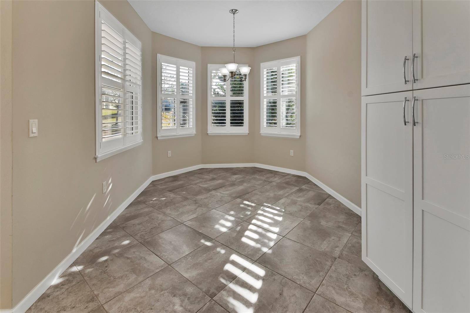 Image 16 of 40 For 509 Adenmore Terrace