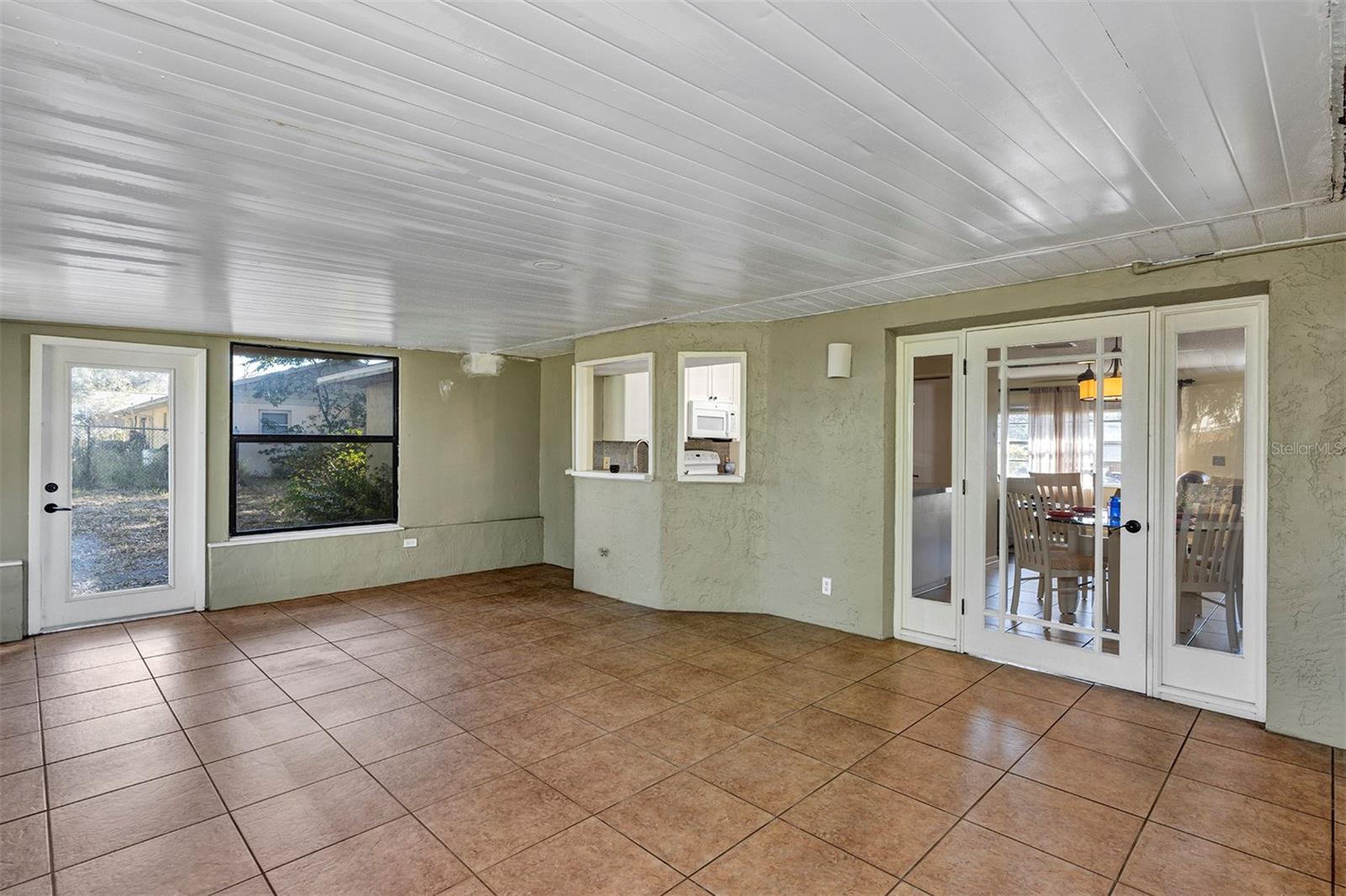 Image 11 of 28 For 2329 North Avenue