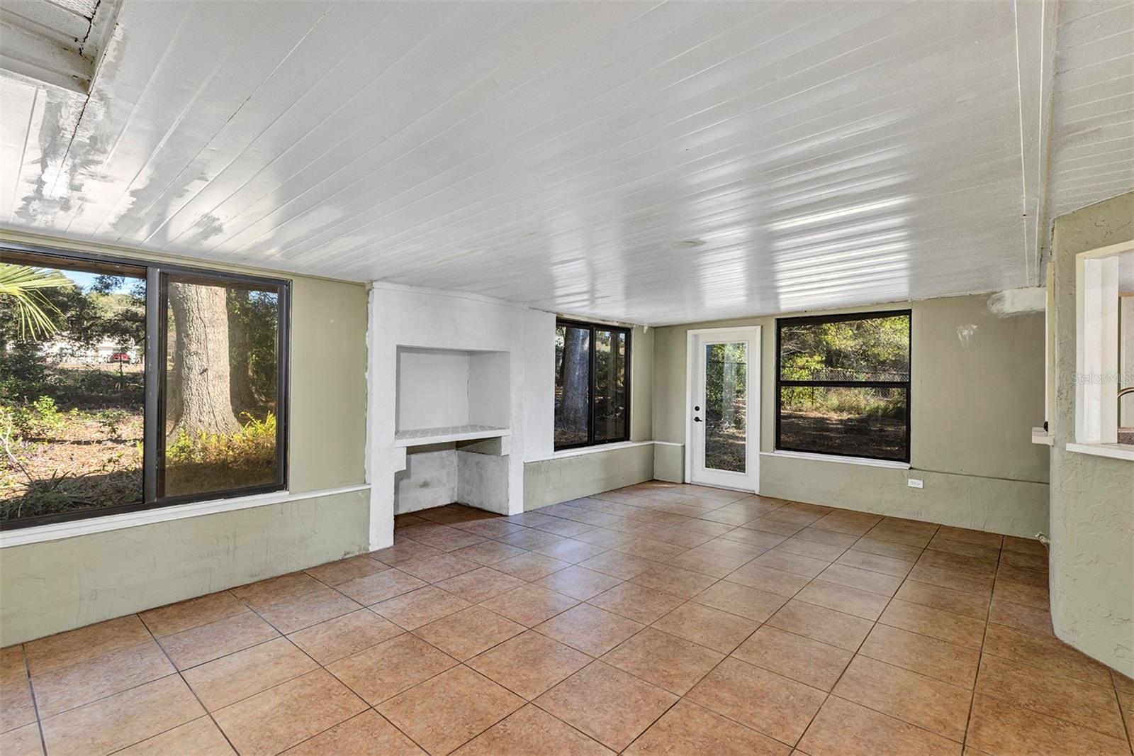 Image 12 of 28 For 2329 North Avenue