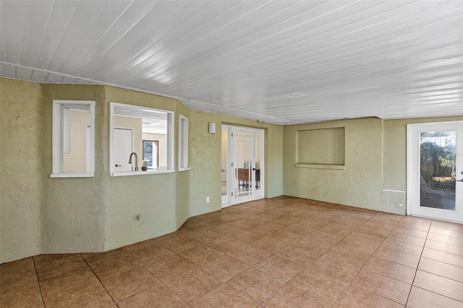 Image 13 of 28 For 2329 North Avenue