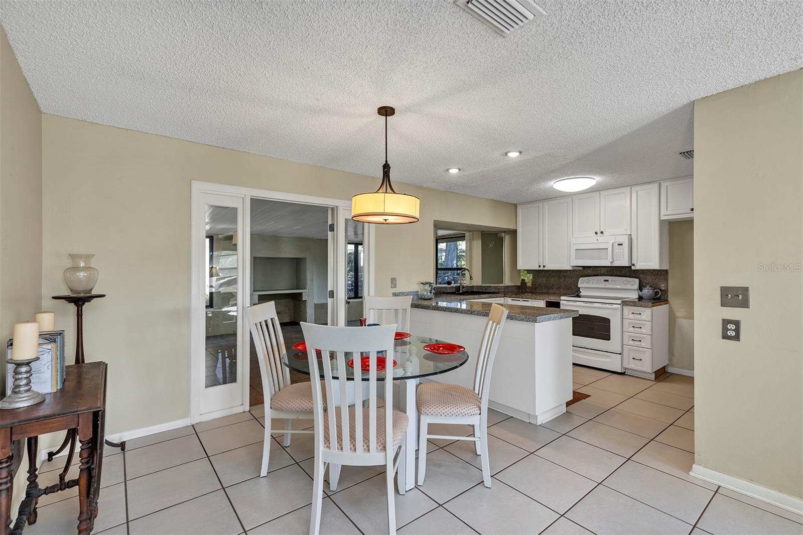 Image 5 of 28 For 2329 North Avenue