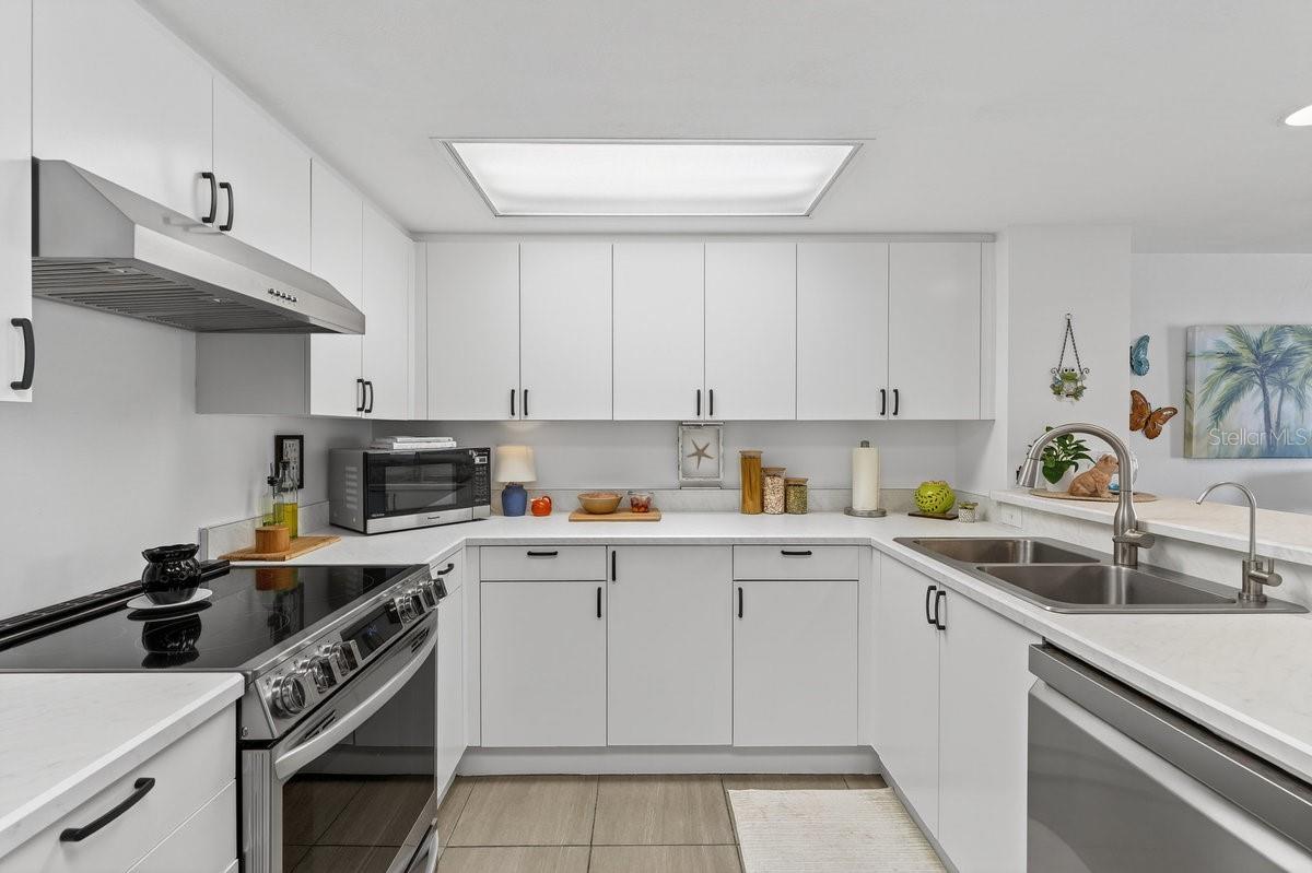 Image 14 of 26 For 2967 Atlantic Avenue 507