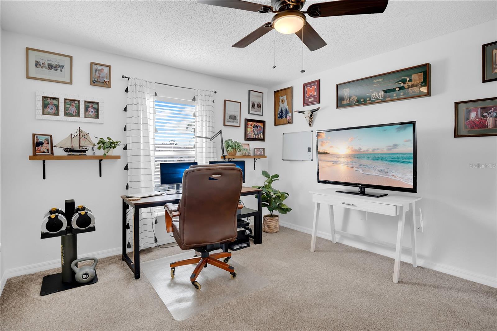 Listing photo id 22 for 128 Carmel Bay Drive