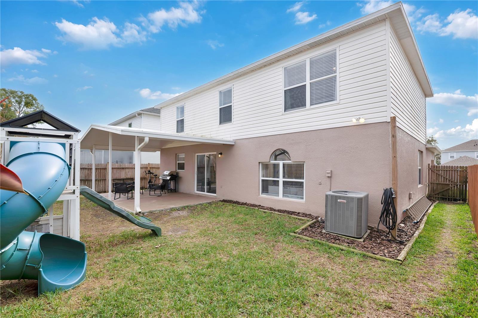 Listing photo id 28 for 128 Carmel Bay Drive