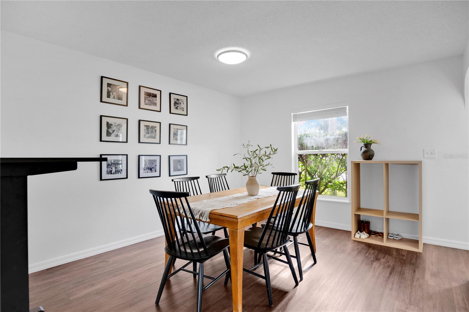 Listing photo id 7 for 128 Carmel Bay Drive