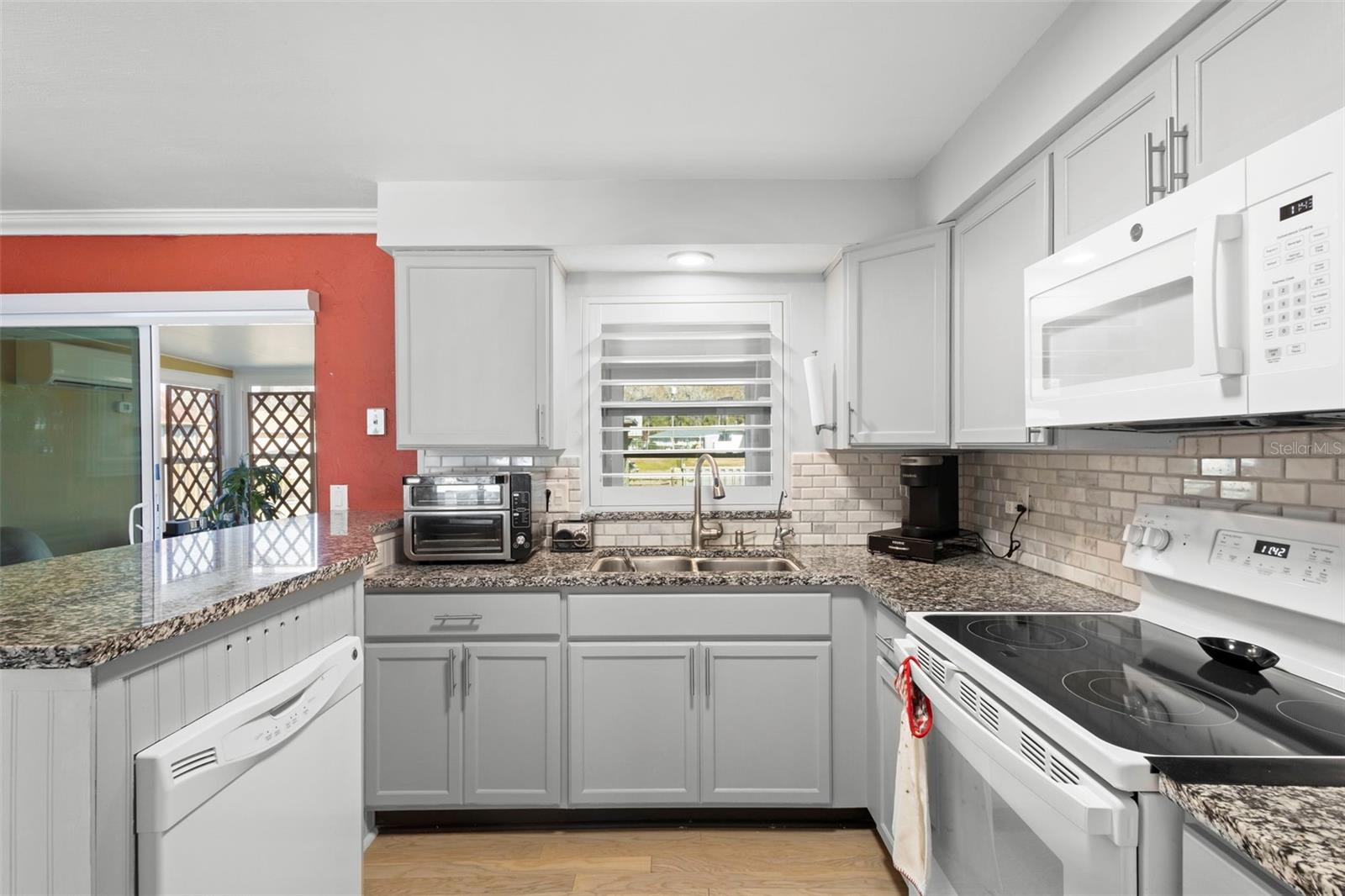 Image 20 of 34 For 1610 Juno Trail