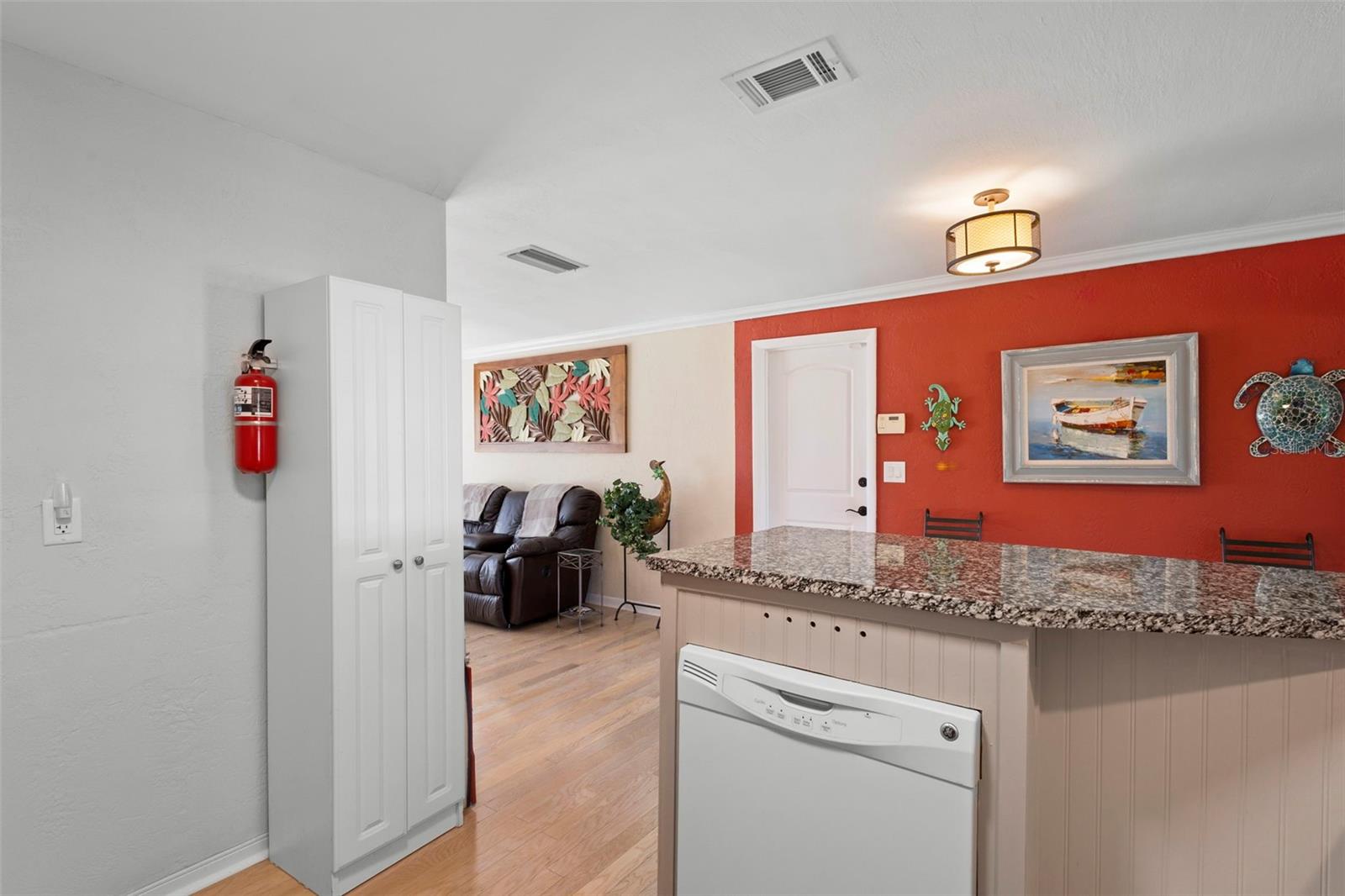 Image 21 of 34 For 1610 Juno Trail