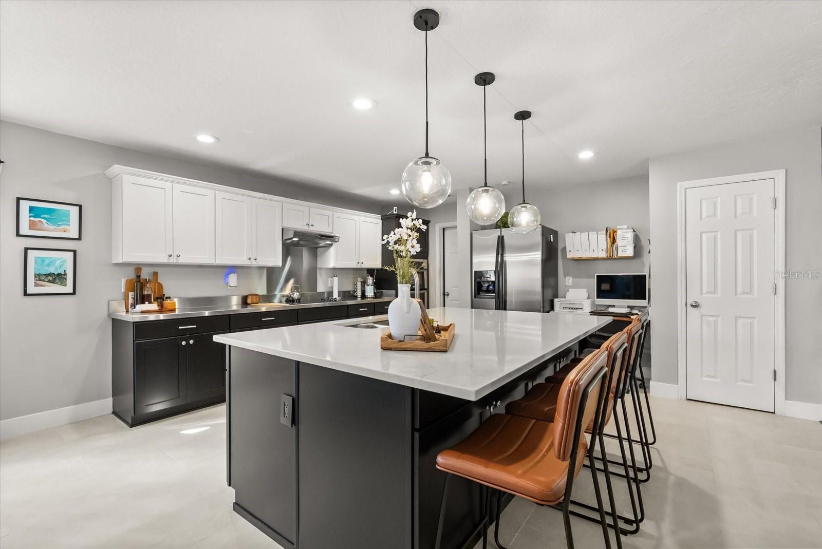 Image 14 of 49 For 13850 Carolina Laurel Drive