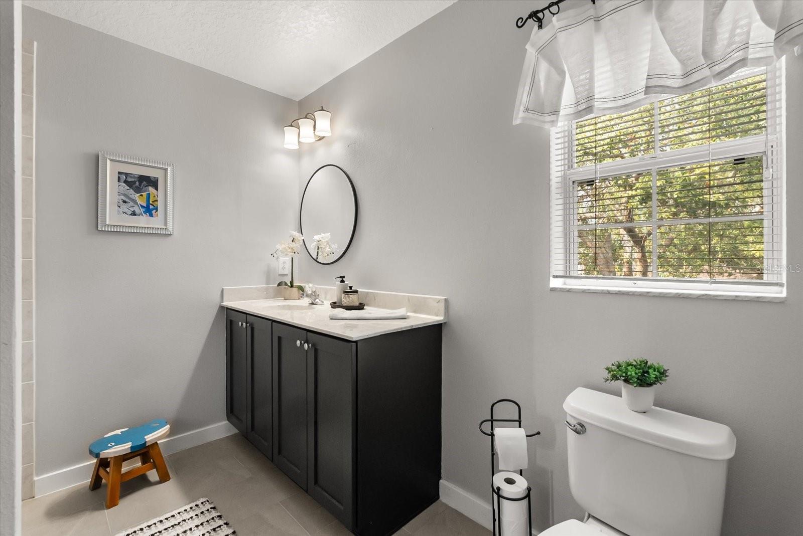 Image 24 of 49 For 13850 Carolina Laurel Drive