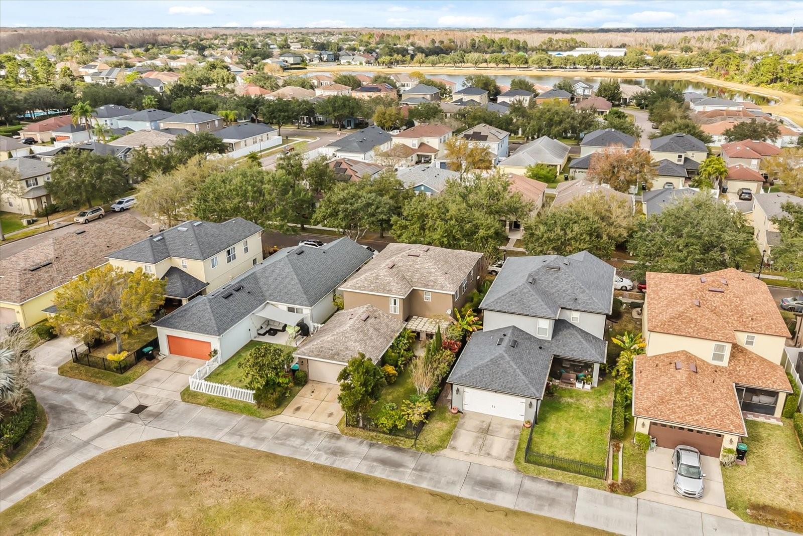 Image 41 of 49 For 13850 Carolina Laurel Drive