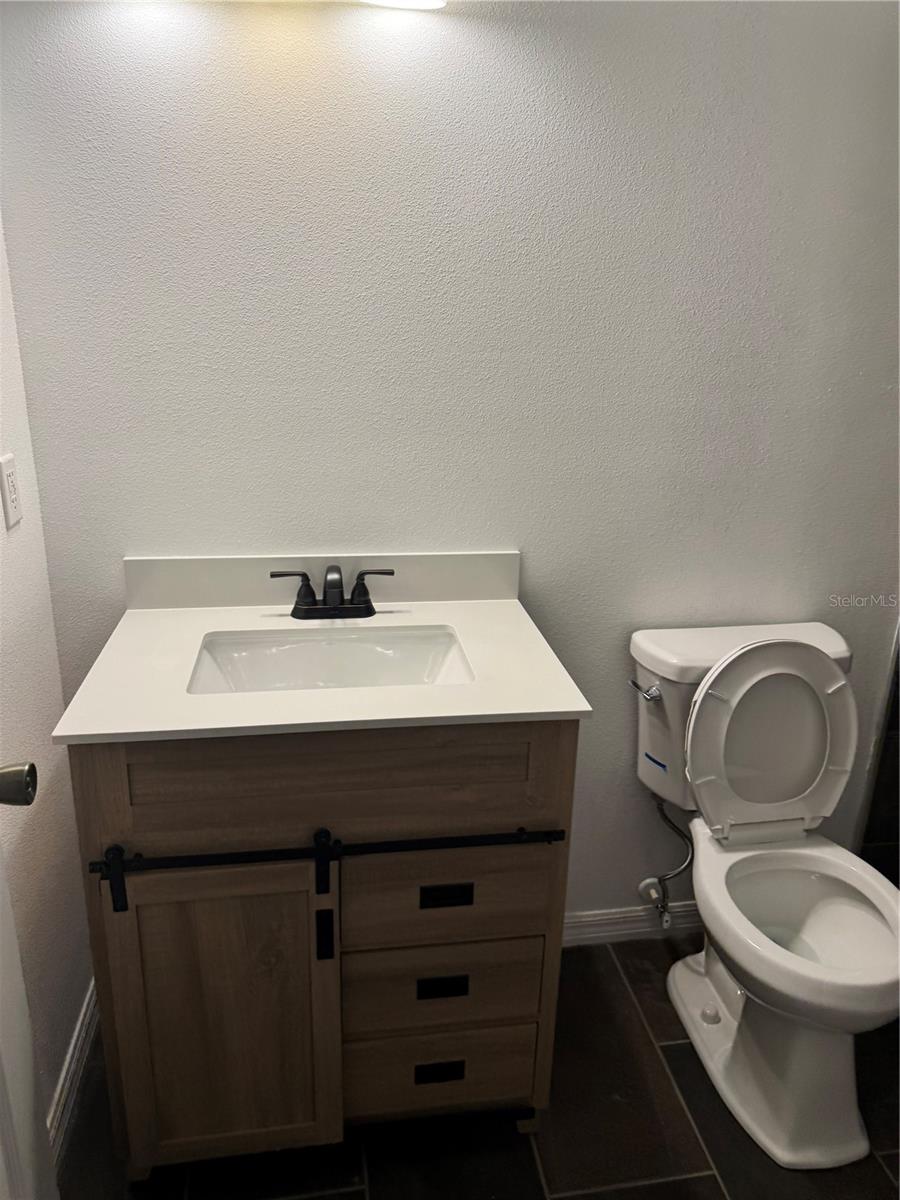 Image 10 of 12 For 413 Beresford Avenue