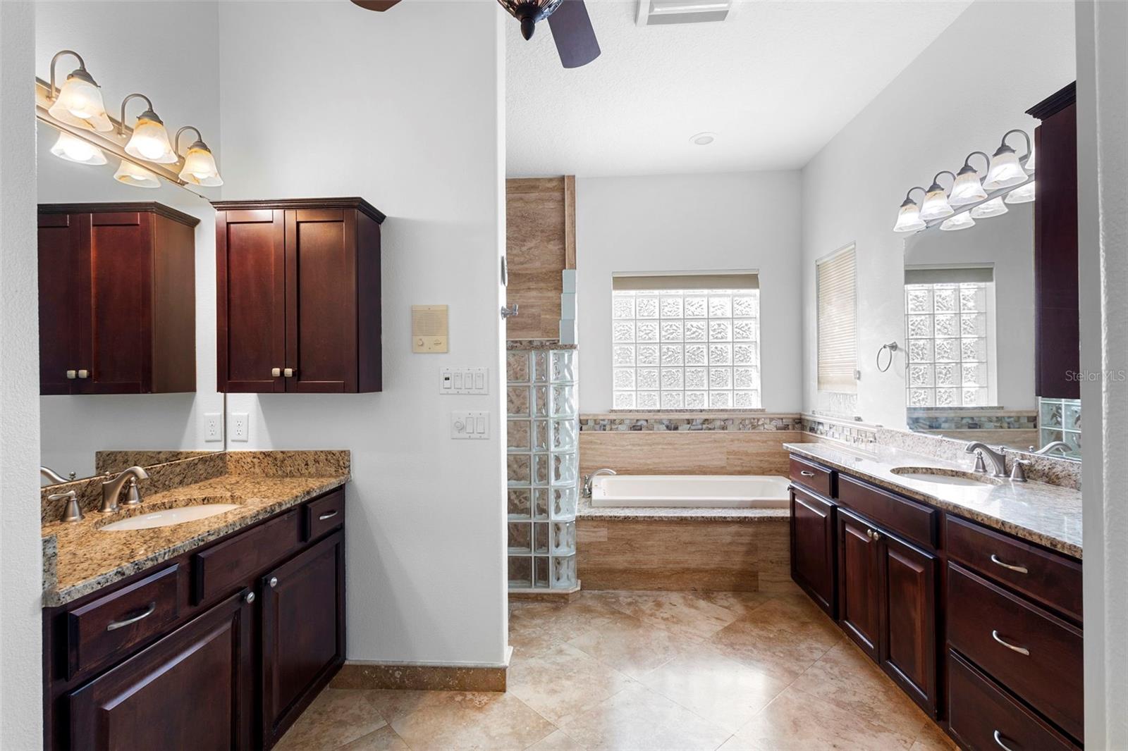 Image 20 of 58 For 73 Sanctuary Avenue