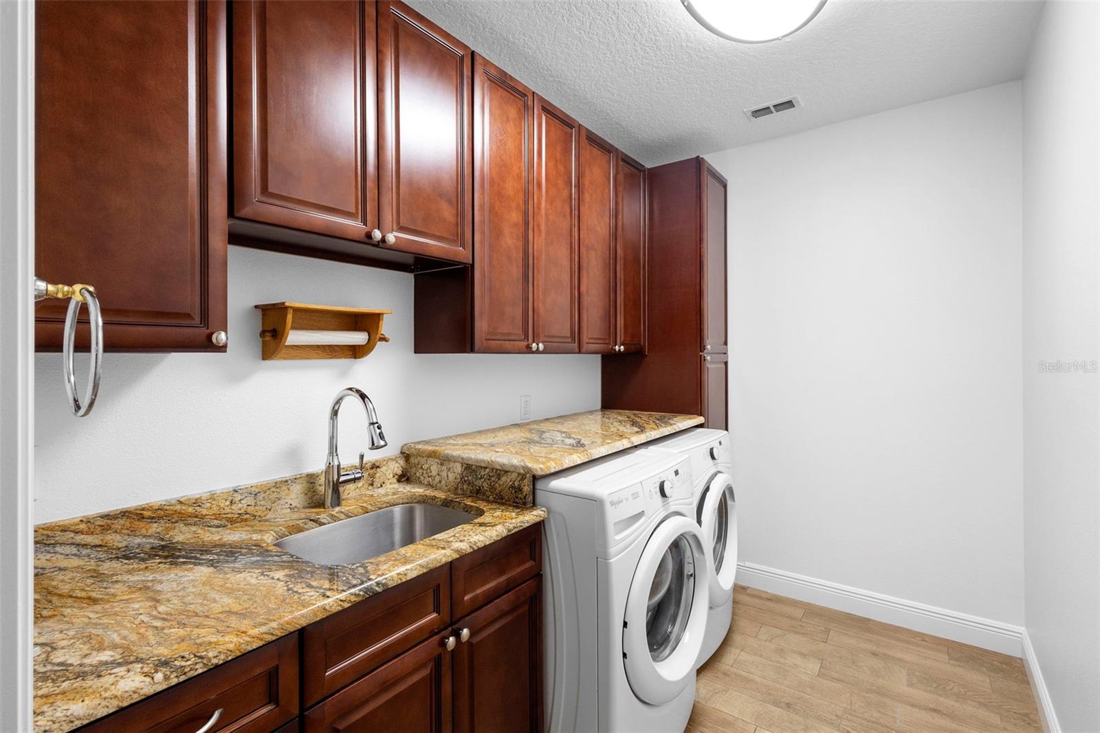 Image 30 of 58 For 73 Sanctuary Avenue