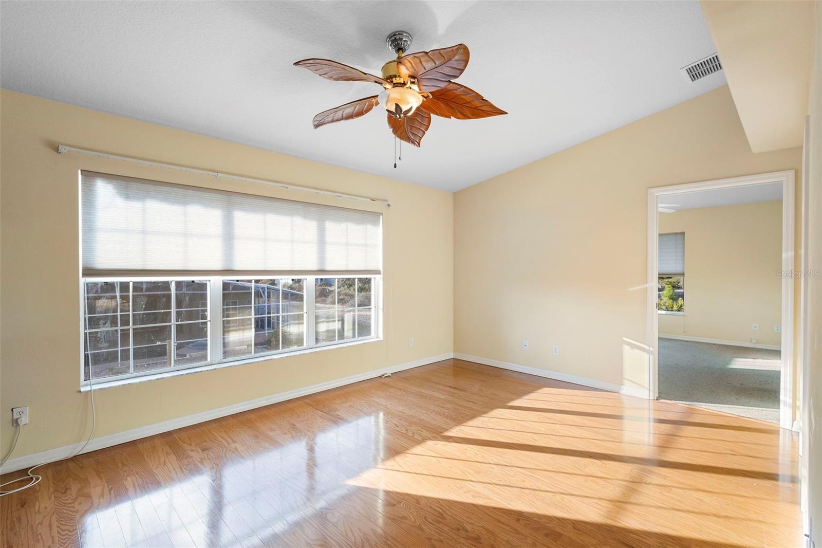 Image 44 of 58 For 73 Sanctuary Avenue