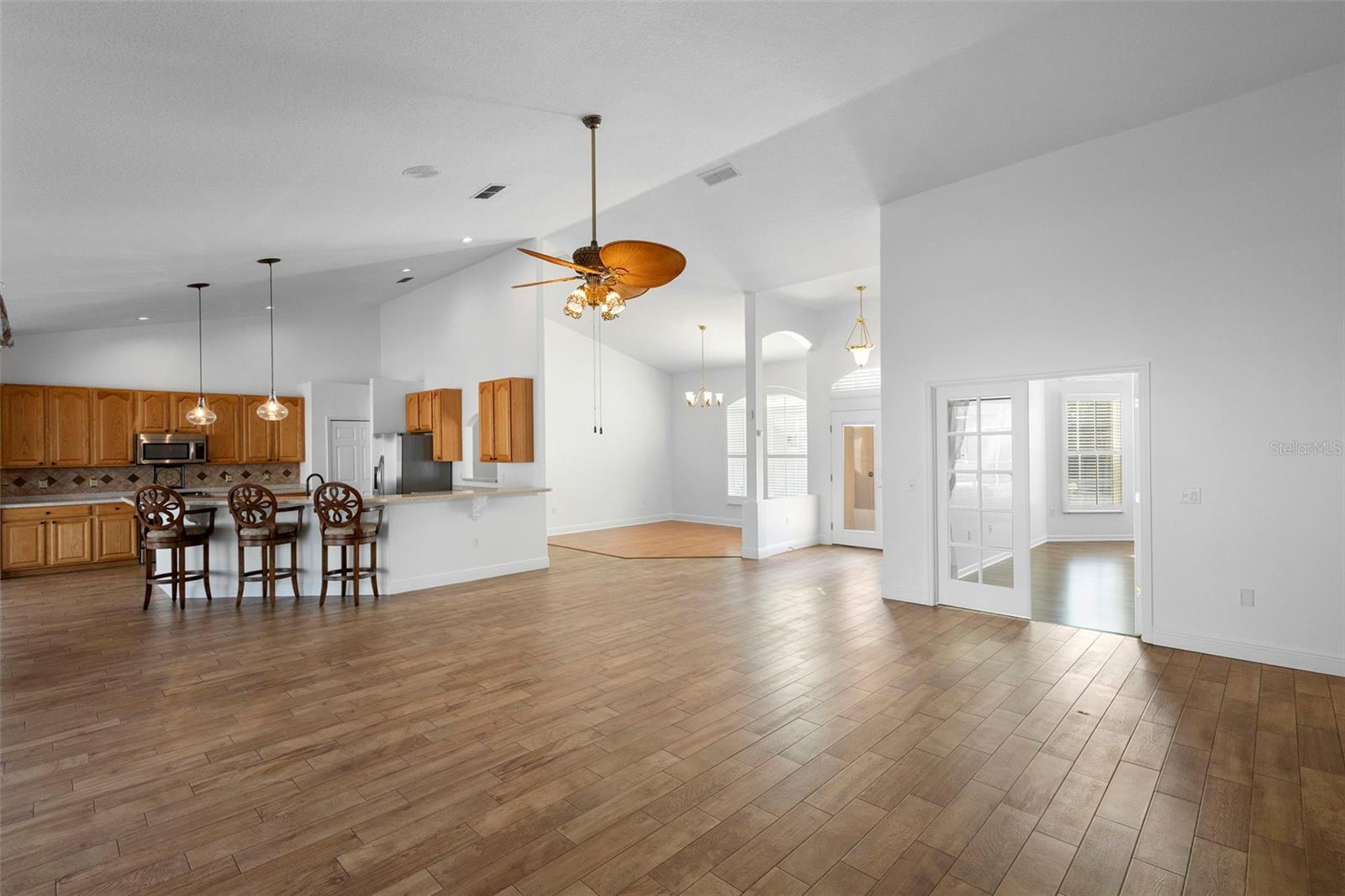 Image 7 of 58 For 73 Sanctuary Avenue