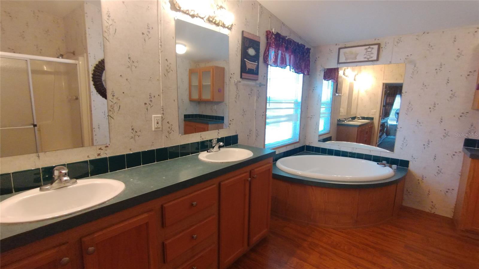 Image 11 of 27 For 28515 Poinsettia Avenue