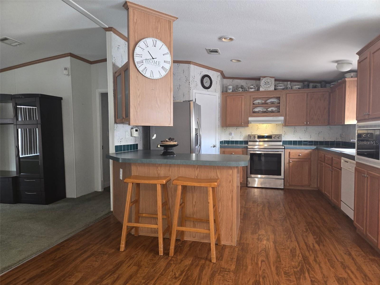 Image 3 of 27 For 28515 Poinsettia Avenue