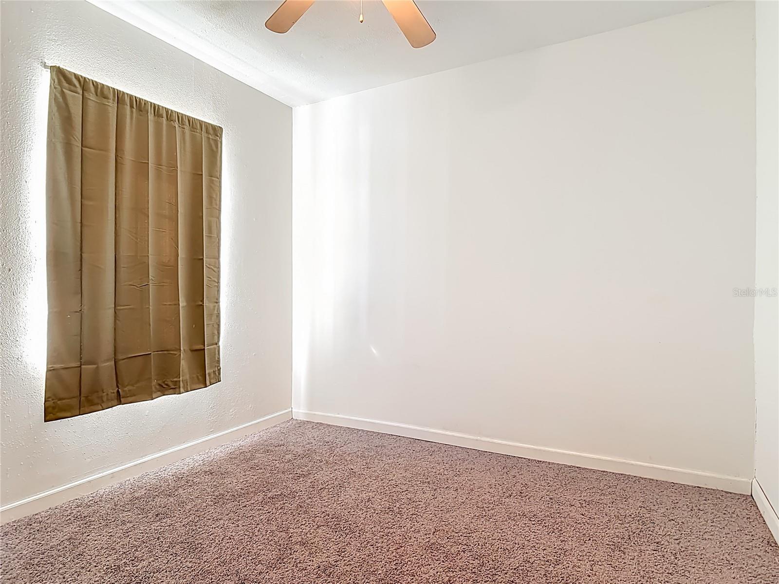 Image 12 of 26 For 210 Herb Court