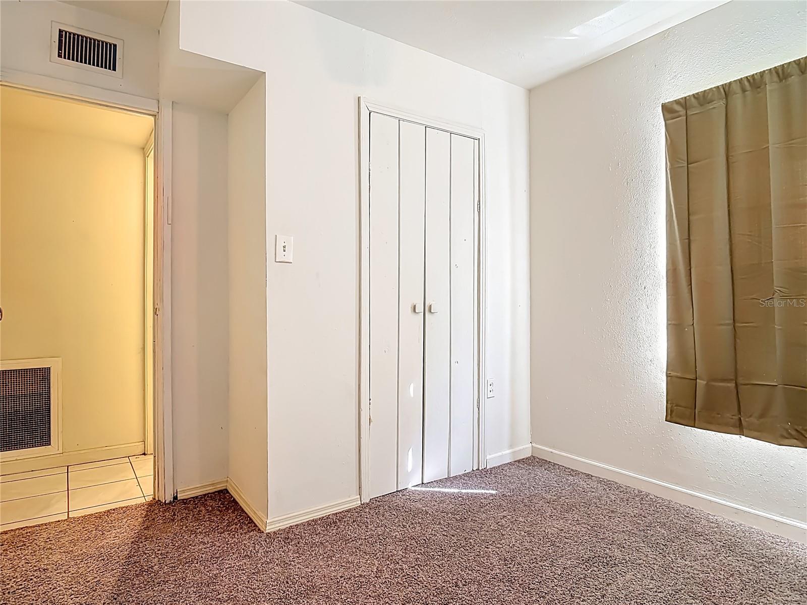 Image 13 of 26 For 210 Herb Court