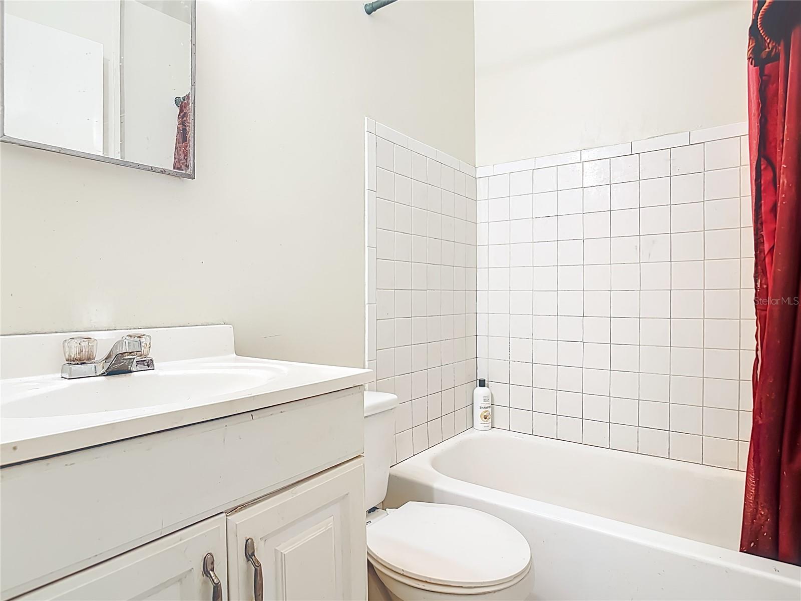 Image 14 of 26 For 210 Herb Court