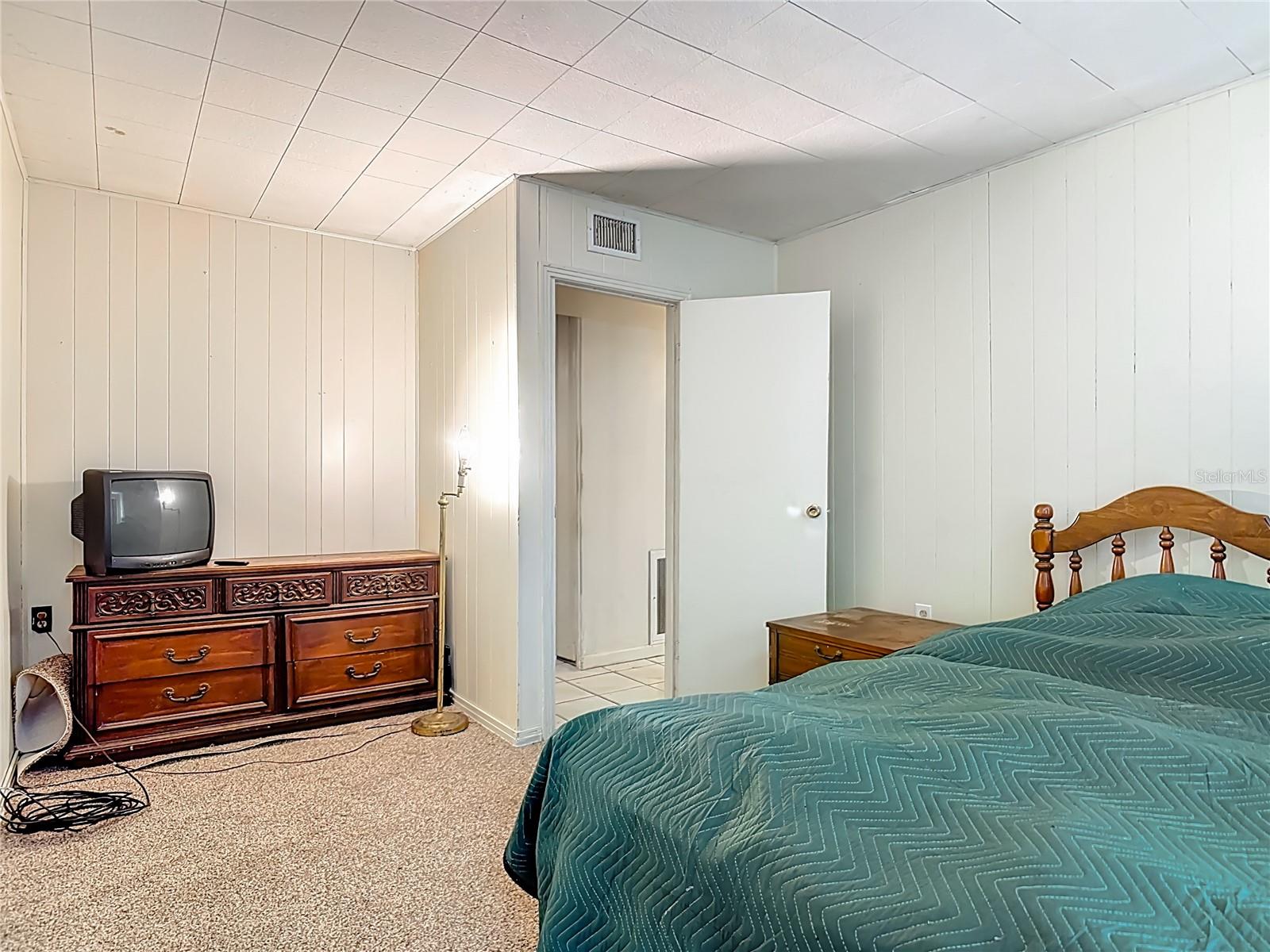 Image 17 of 26 For 210 Herb Court